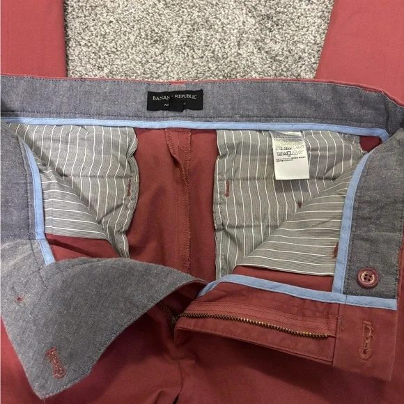 Banana Republic Aiden Chino coral color like new condition . Worn once. 32/32 - Picture 6 of 10